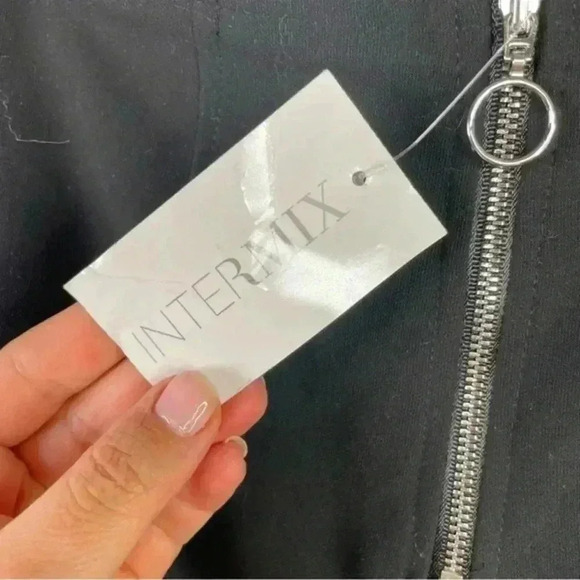 Elizabeth And James Black Slim Leg Exposed Front Zipper Pant - Picture 8 of 9